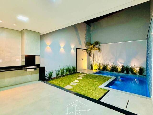 #597 - Casa para Venda em Coronel Fabriciano - MG - 2