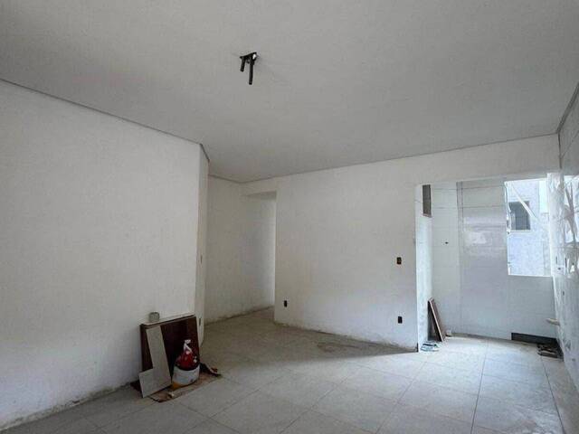 #642 - Apartamento para Venda em Coronel Fabriciano - MG - 3