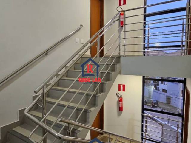 #677 - Apartamento para Venda em Coronel Fabriciano - MG