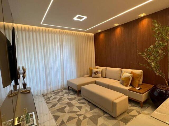 #744 - Apartamento para Venda em Ipatinga - MG