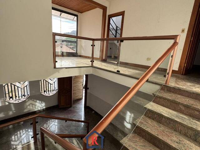 Casa para Venda em Coronel Fabriciano - 4