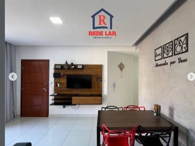 #769 - Apartamento para Venda em Santana do Paraíso - MG