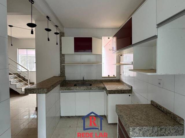 #812 - Casa para Venda em Coronel Fabriciano - MG