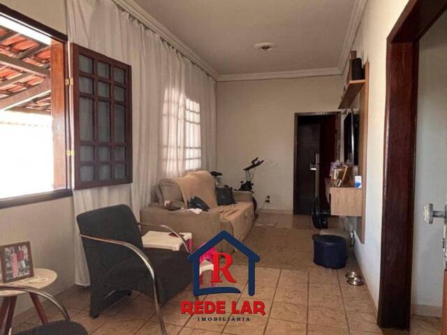 Casa para Venda em Timóteo - 5